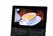 DIGITAL SIDEWALK SIGNBOARD LETS BUSINESSES COMMUNICATE EFFECTIVELY