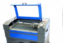 SA Argus Exhibits 1060 Laser Engraver At Cape Town Sign Africa Expo