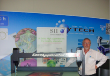 SYTECH SUPPLIES’ EZEE APPLICATOR MINI DRAWS CROWDS AT SIGN AFRICA DURBAN ROADSHOW