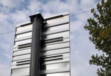 VISTA PROVIDES X-LARGE PYLON TO POLISH COMPANY