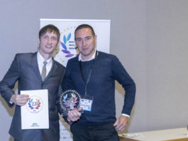 Tilia Labs Receives EDP Award For Griffin Pro App For Optimising Substrate Usage Scott More, Chief Technology Officer and Co-founder of Tilia Labs Inc., receives the EDA Award for workflow technology from Lorenzo Villa of Italia Publishers.