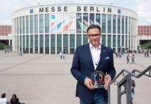 Durst Receives EDP Award For P5 250 HS Large Format Printing System Durst Receives EDP Award For P5 250 HS Large Format Printing System