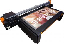 Mutoh Presenting PerformanceJet 2508UF Mutoh presenting PerformanceJet 2508UF.