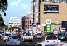 Tractor Outdoor Erects Cape Town’s Largest Digital Sign Tractor Outdoor Erects Cape Town's Largest Digital Sign