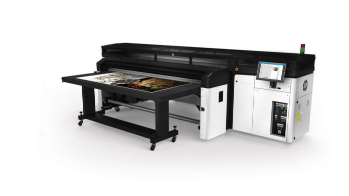 African first : Midcomp launching HP Latex R2000.