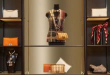 Aslan Brings Sophistication With New SE 50 MetalLux Self-Adhesive Film Aslan SE 50 brings sophisticated style into every room.