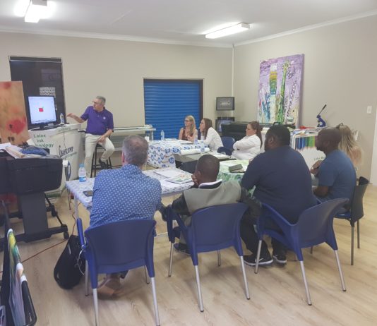 Graficomp Customers Receive Advanced SAi RIP Training Graficomp customers receive SAi RIP training courses.