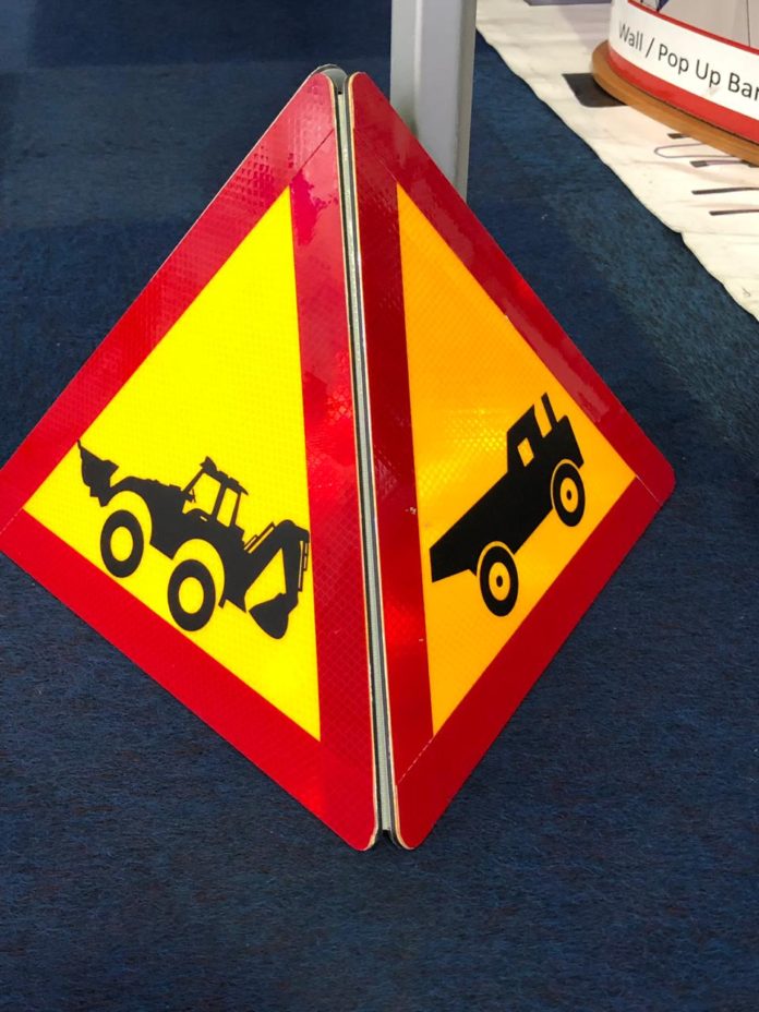 Maxsigns announce new distribution agreements.