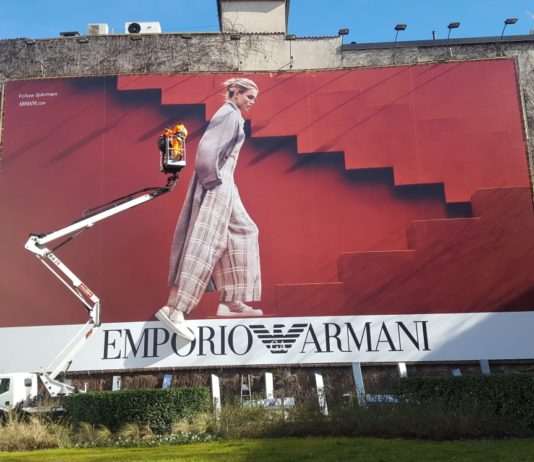 Colorzenith And Emporio Armani Launch New Sneakers With 3D Billboard Colorzenith And Emporio Armani Launch New Sneakers With 3D Billboard