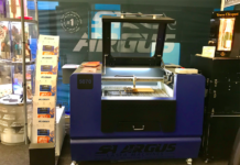 SA Argus Shows 5070 Laser Machine At The Cape Town Sign Africa Expo