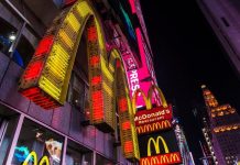 Digital Signage Content Doesn’t Have To Be Complicated To Be Effective Digital Signage Doesn’t Have To Be Complicated