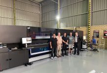 Graphix Supply World Installs Large Format LED Roll-To-Roll Printer Graphix Supply World Installs Large Format LED Roll-To-Roll Printer