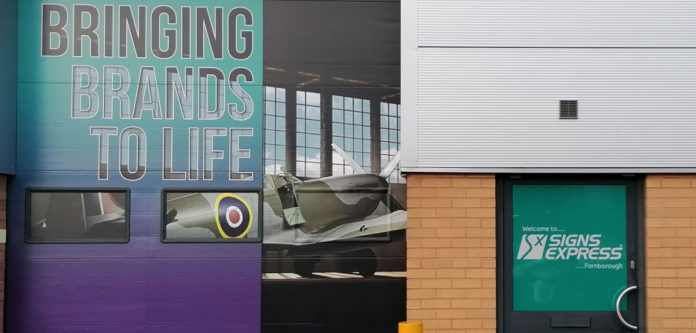 Metamark Vinyl, Film And Laminate Used In Airshow Project