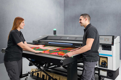 Graficomp Unveling New HP Latex Printer At Sign Africa Cape Town Expo Graficomp Unveling New HP Latex Printer At Sign Africa Cape Town Expo