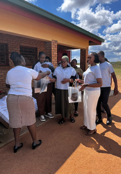 FESPA Foundation Distributes Donations and Celebrates World Teachers’ Day FESPA Foundation Distributes Donations and Celebrates World Teachers’ Day